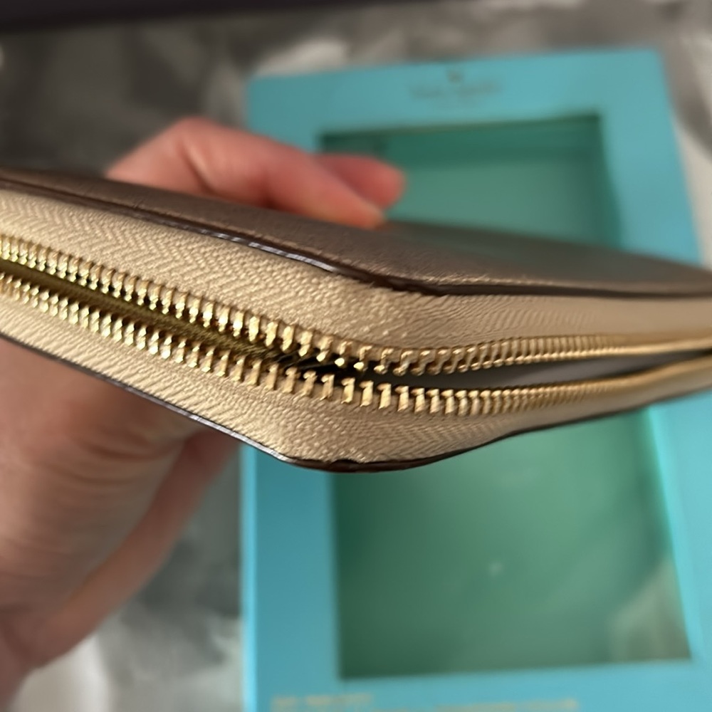 Kate Spade Gold Saffiano Leather Zip Around Wristlet Wallet Storybook Lining NIB - Picture 12 of 16